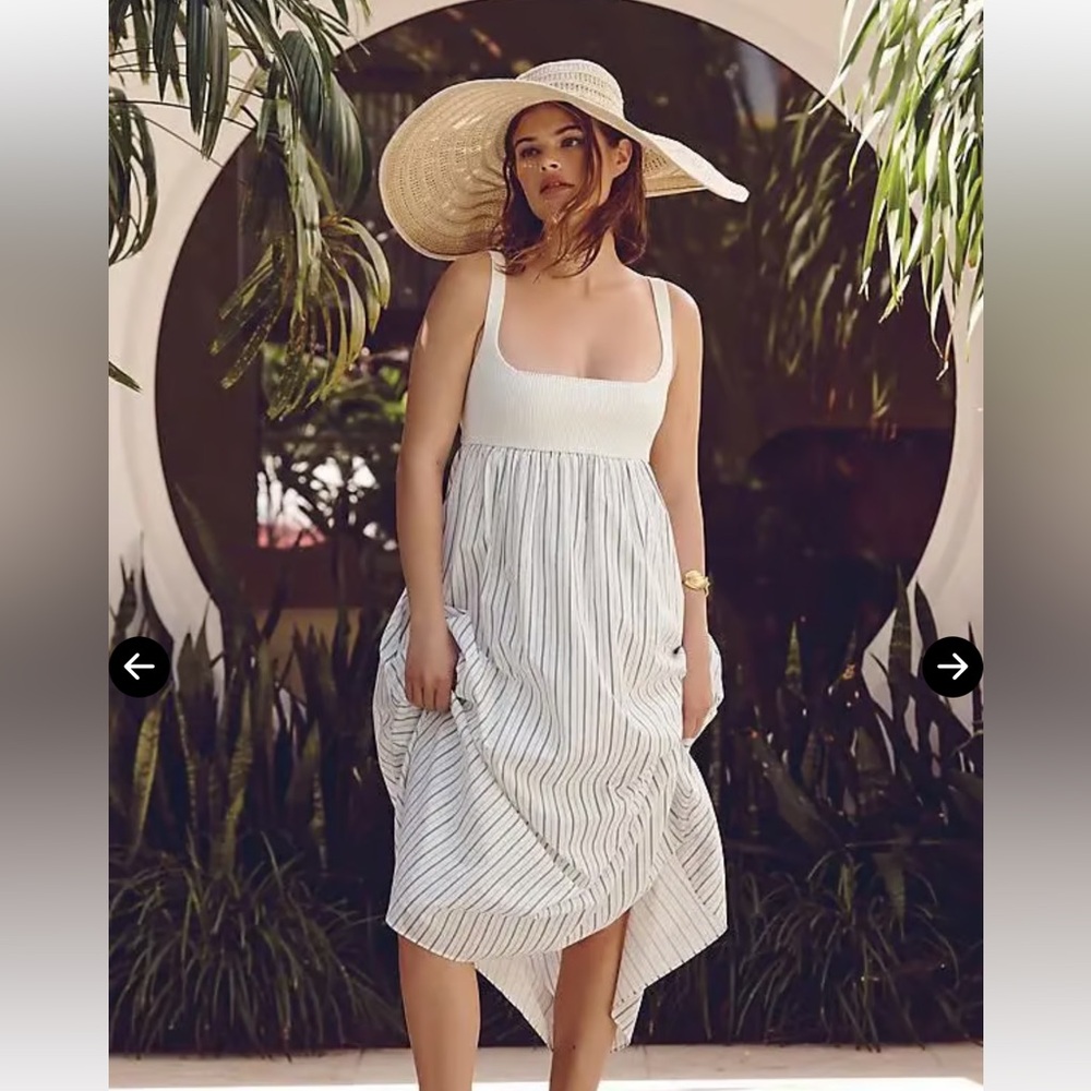 ENGLISH FACTORY
Sleeveless Square-Neck Midi Dress